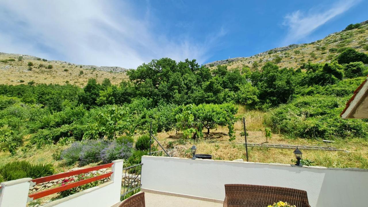 Apartment Lil Ποντστράνα Εξωτερικό φωτογραφία